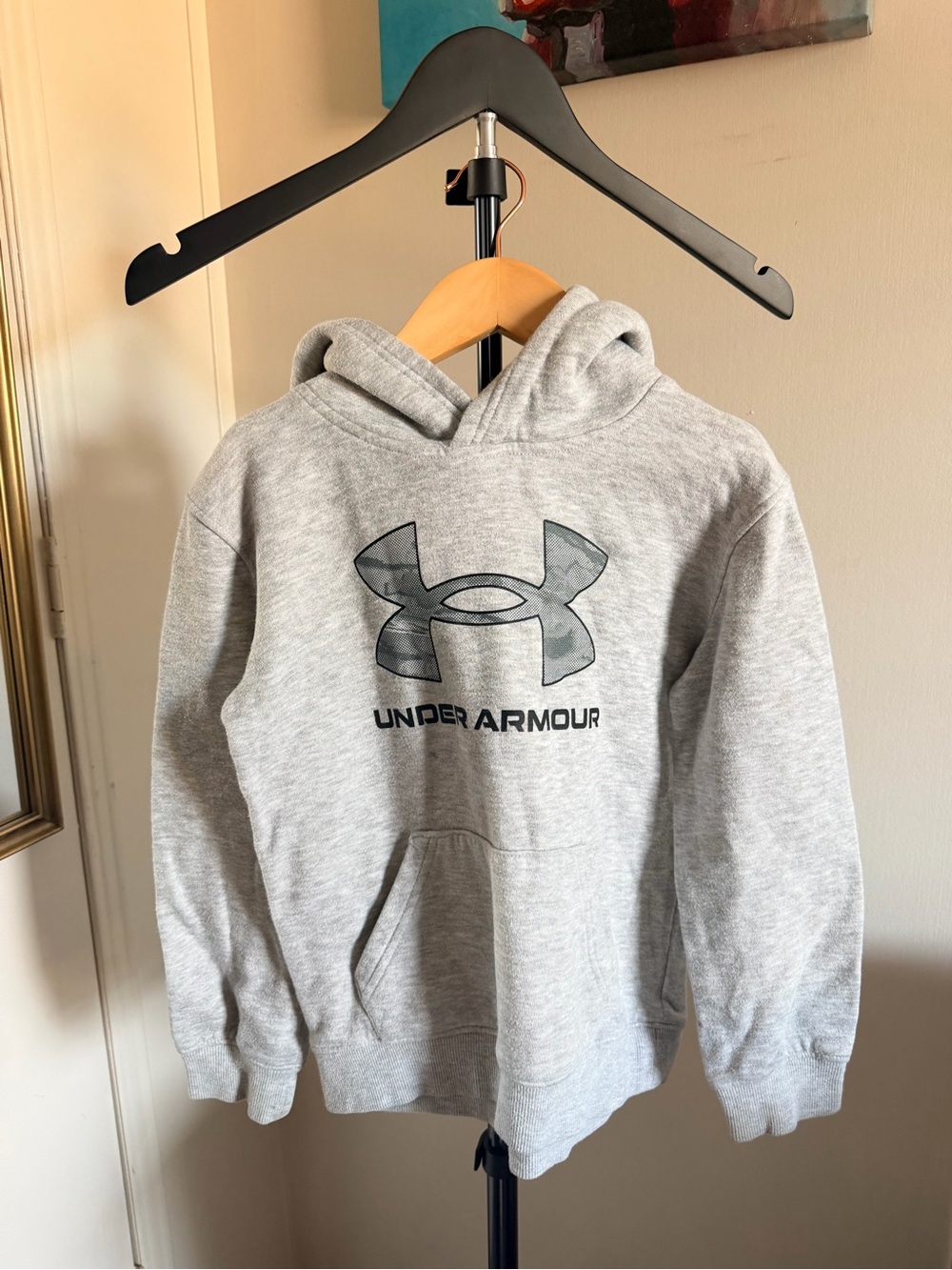 Under Armour Kids Grey Hoodie – Size 7 – Good Condition